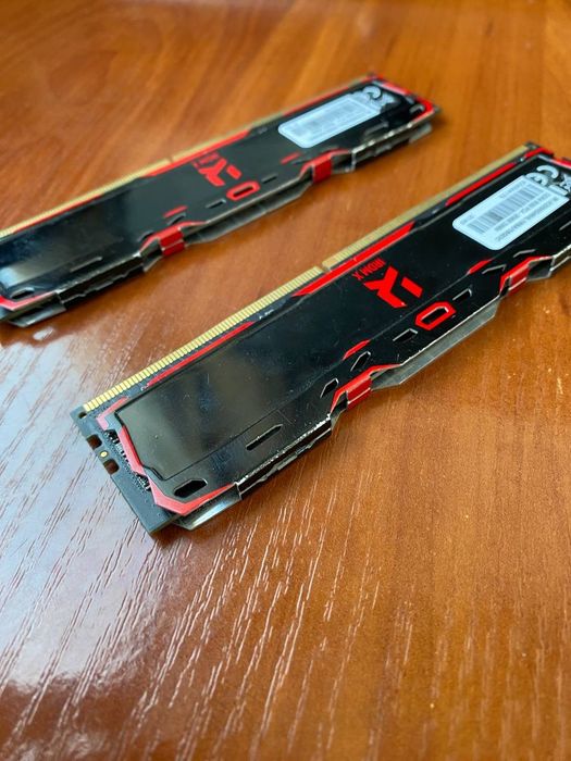 Оперативна пам'ять ddr4 16gb 8+8gb