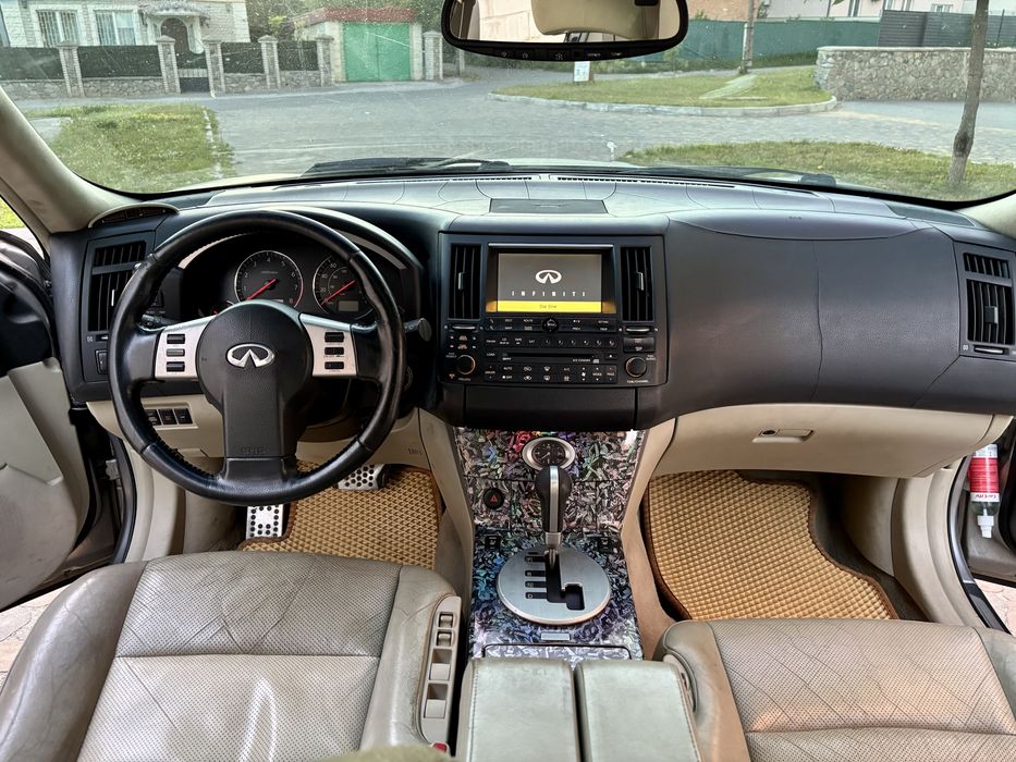 Infiniti FX45 individual