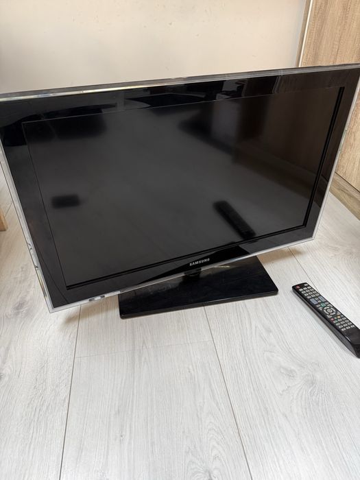 Telewizor Monitor Samsung  LE32D550 32 cale lcd TV