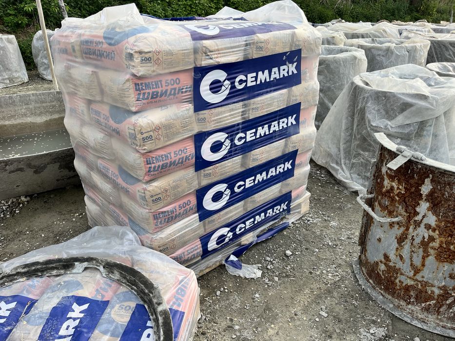 Цемент марки 400 та 500, мішки по 25 кг. Кільця, доставка маніпулятором.