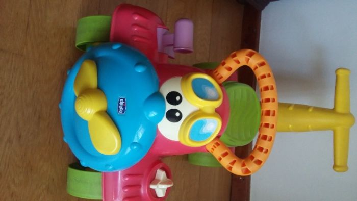 Carrinho cavalgável Chicco