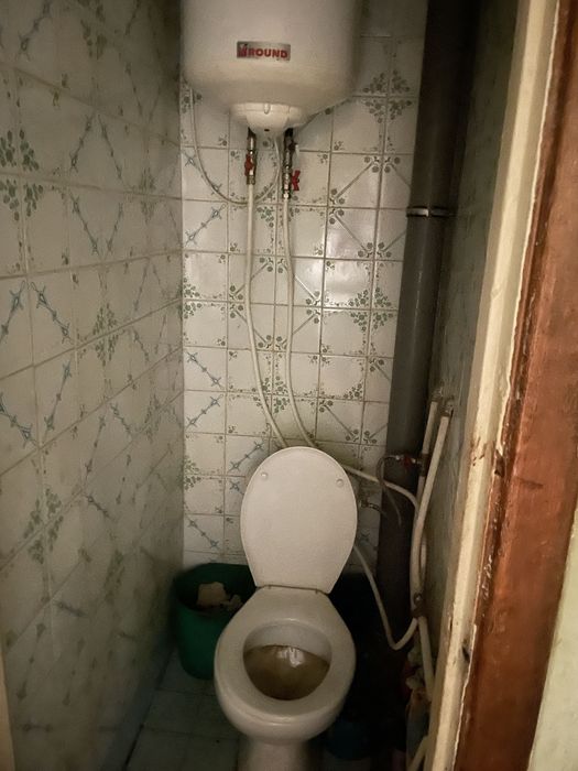 комната центр улица Харитонова 15 в трёхкомнатной квартире проживание с бабушкой  сдаётся одна комната