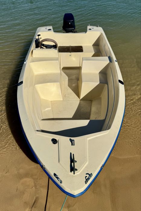 Barco 4 m com motor Tohatsu 25cv c/ docs e ATRELADO INCLUIDO