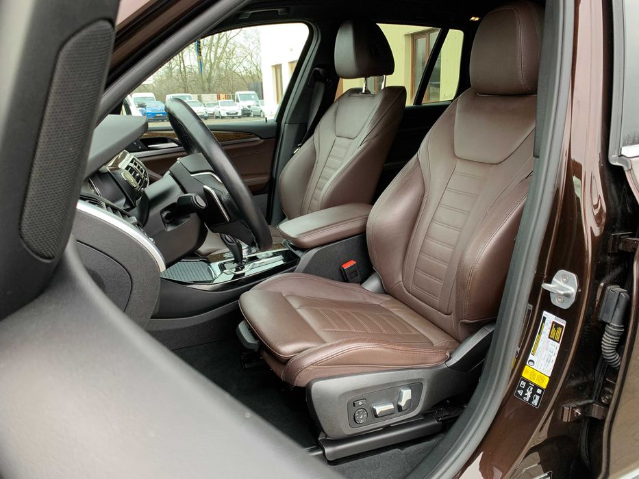 BMW X3 2018 2.0 бензин