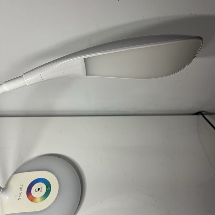 Lampa biurkowa led smukee