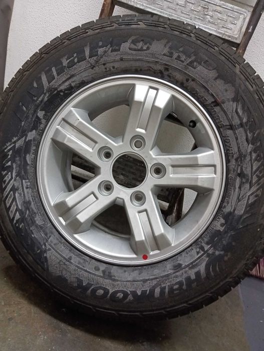 Jante com pneu completamente novos nunca rodou