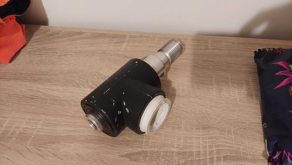Adapter do podłączenia odkurzacza 1 1/4 UNC x M18