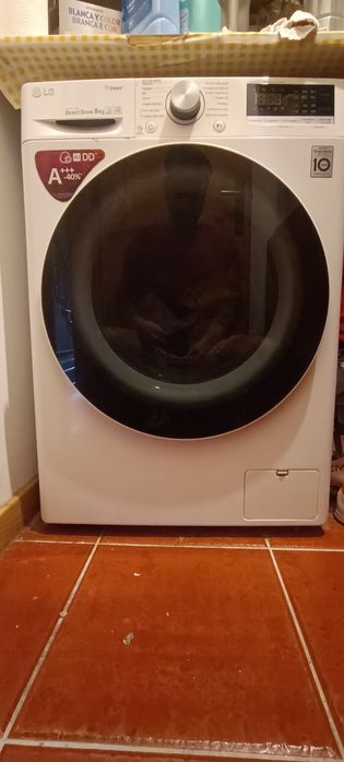 LG Máquina de Lavar Roupa F2X50S8TLB (8 kg)