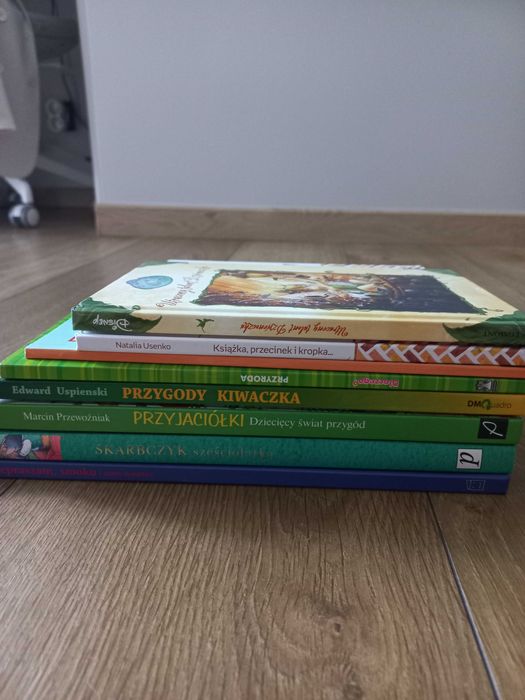 Książeczki dla dzieci Dzwoneczek, Pocahontas, wierszyki, bajki itp.