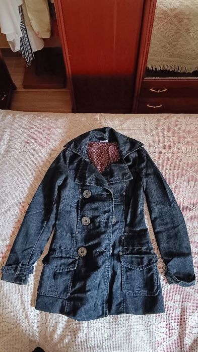 Casaco comprido usado