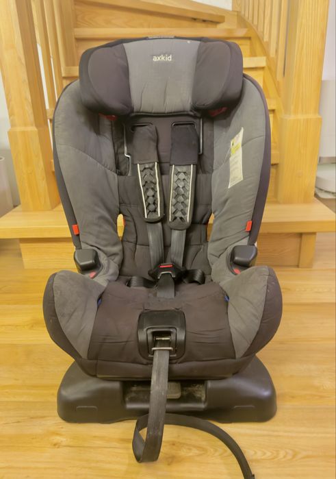 Axkid Kidzone 9-25 kg fotelik przodem tyłem RWF uniwersalny
