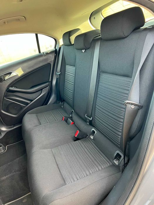Mercedes-Benz A 160 — fotografia 9