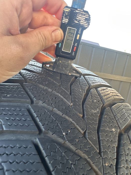 Шини резина 235/40/18 r18 Nexen пара зимні