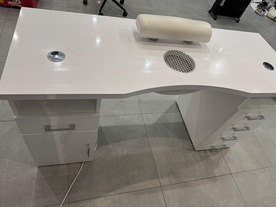 Biurko kosmetyczne Afinia z pochłaniaczem Afinia NDC 2000-stan bdb!