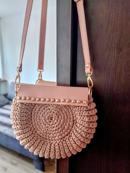 Torebki damskie na ramię