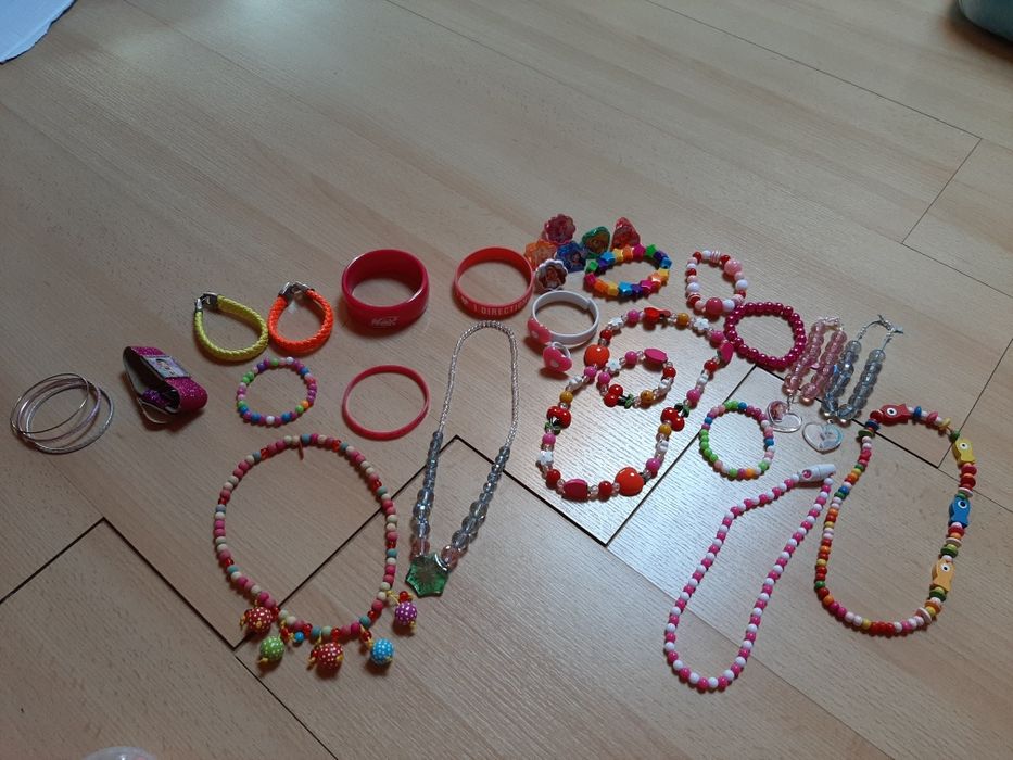 Bijuteria para crianças (preços na descrição)