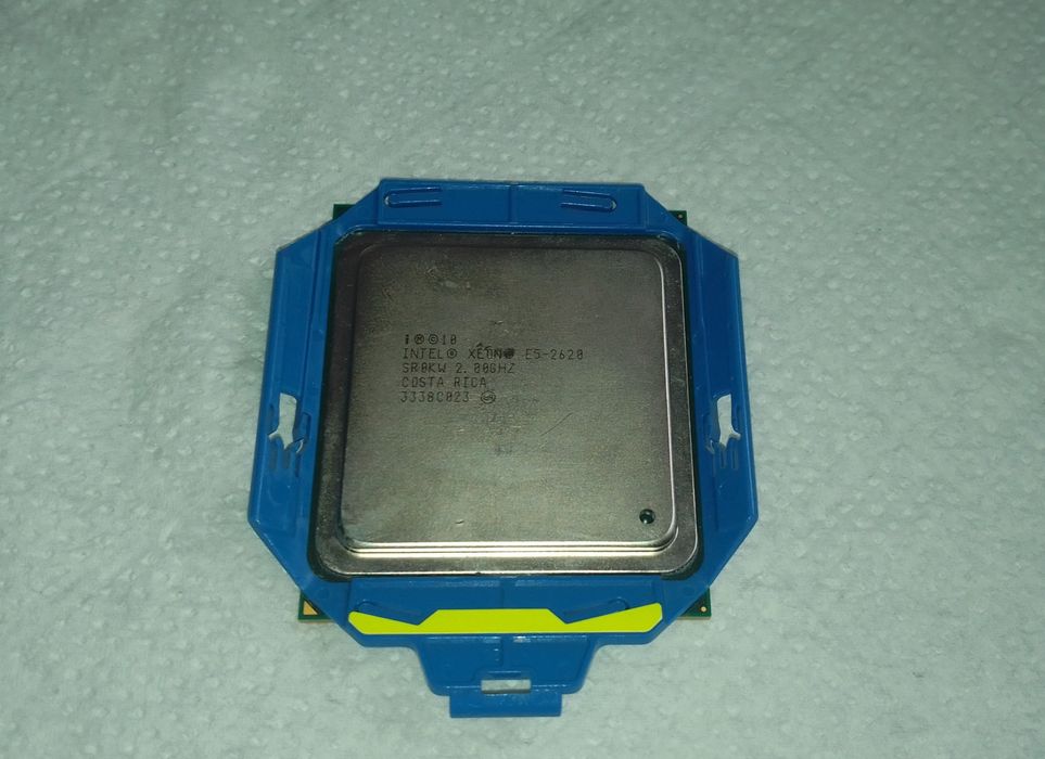 Intel Xeon E5-2620