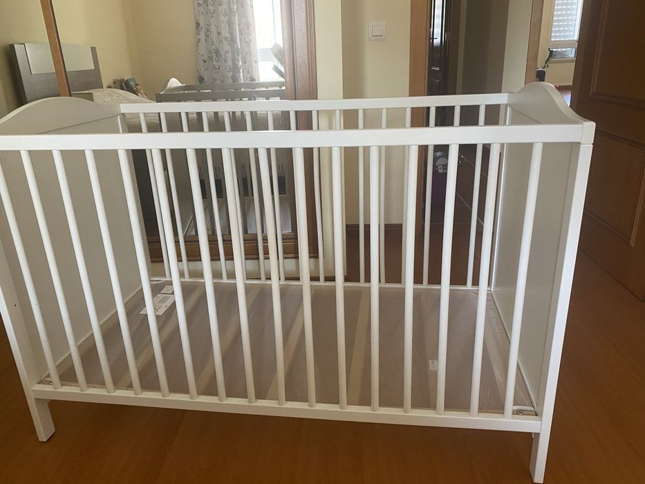 Berço IKEA em otimo estado + colchão