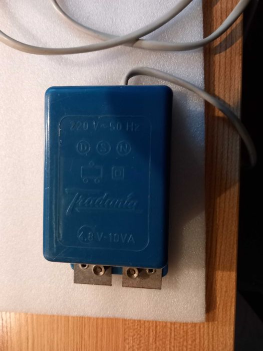 Transformator Lundby do zasilania makiet domu dla lalek itp.