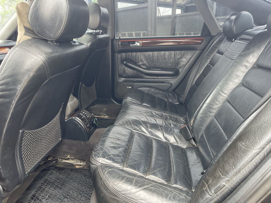 Audi A6C5 1998р. 2.4газ/бенз