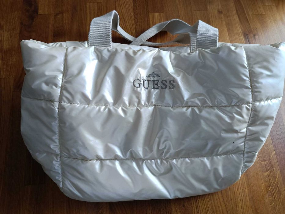 Torba pikowana zimowa Guess