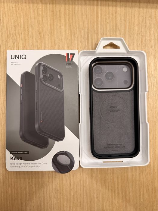 Etui iphone 17 pro UNIQ KEVA stan nowy