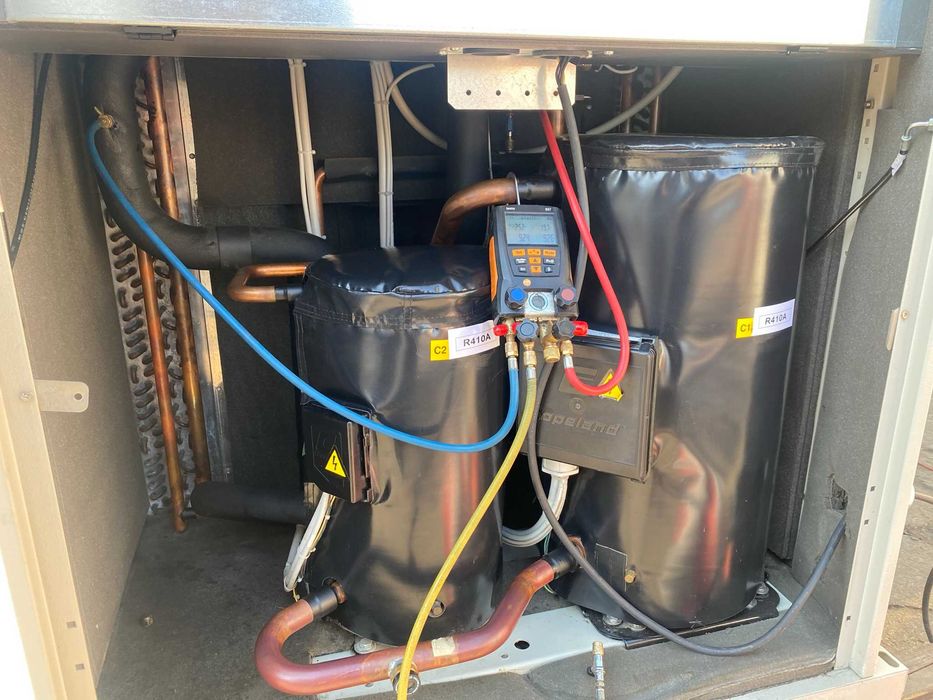 Agregat wody lodowej chiller Vertiv 120 kW z free cooling