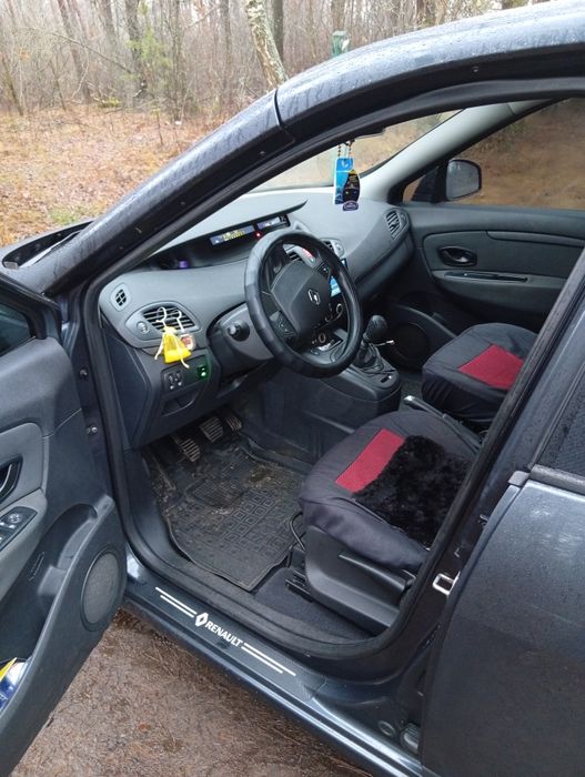 Продам Renault Scenic