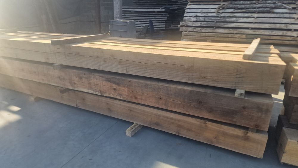 Madeira dos Açores criptomeria vigas varias medidas