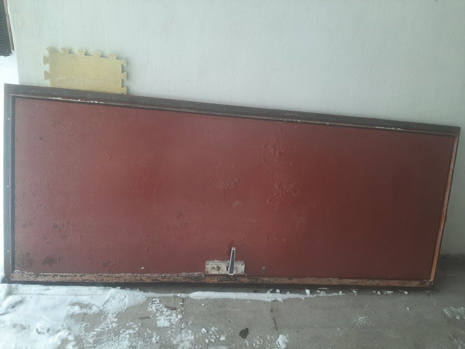 Двері металеві вхідні