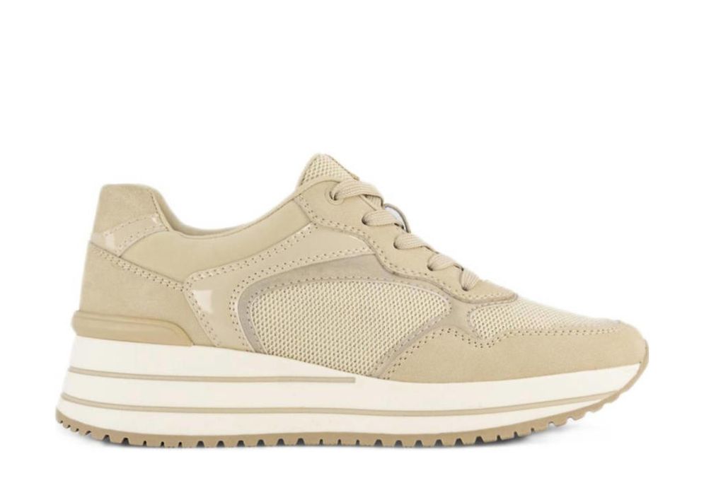 Кросівки на танкетці Graceland