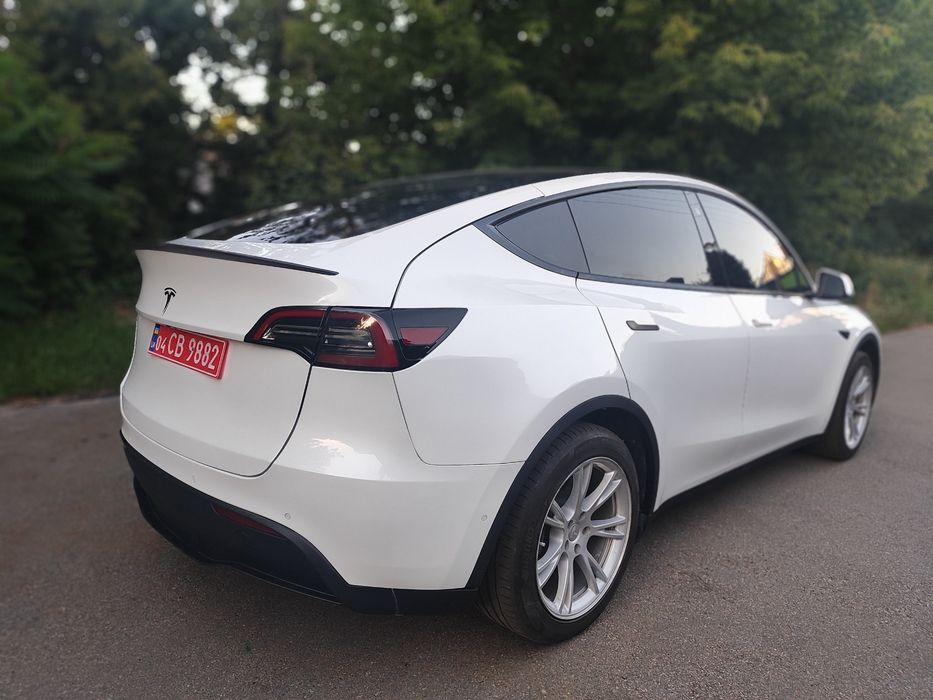 Tesla Model Y 21 р. 82 кВ. Київ