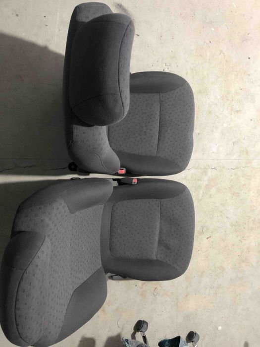 Сидіння БМВ в гарному стані