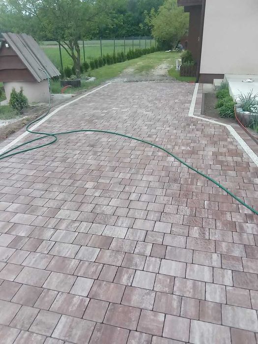 Układanie kostki brukowej,brukarstwo