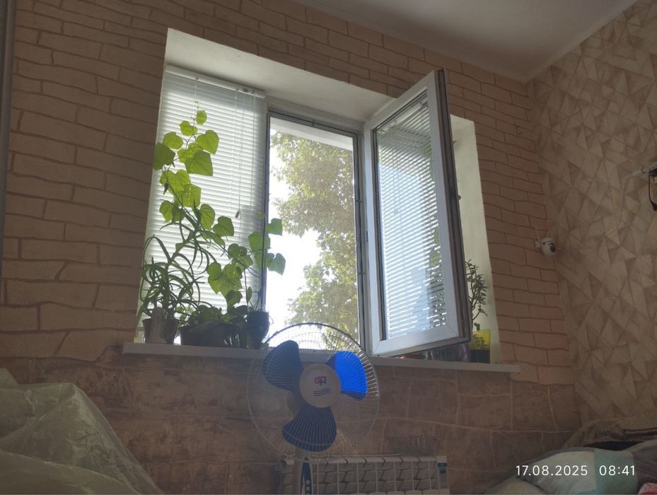 Продам квартиру-студию  ул. Бугаевская