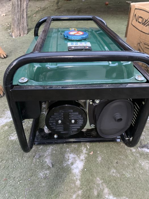 Продам Генератор,разом з балонами,майже Новий.торг