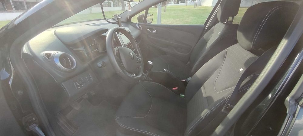 Vendo Renault Clio Sport Touring 0.9 Limited Edition Ano 11/2017 — photo 5