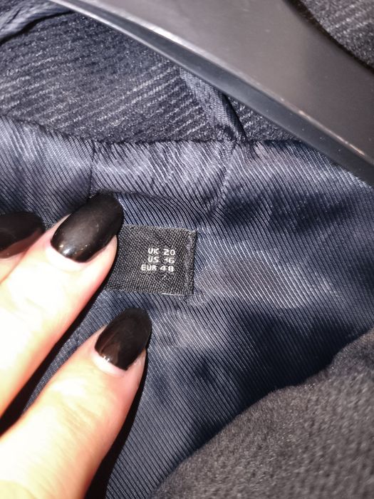 Płaszcz damski ze stójką rozm 48