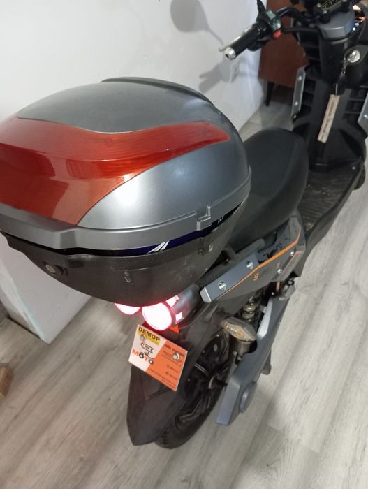 Moto elétrica(semi-nova)