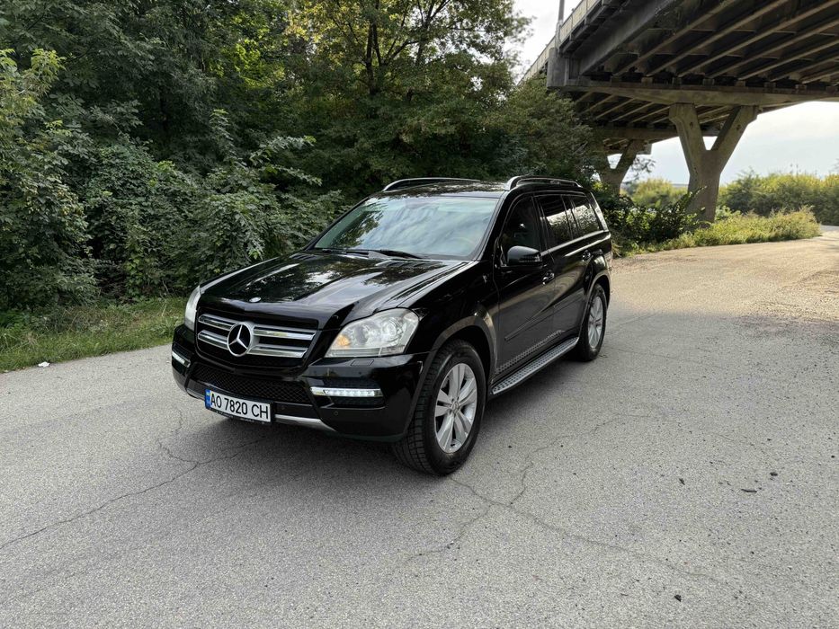 Продам Мерседес GL 350 2011 год полный привод