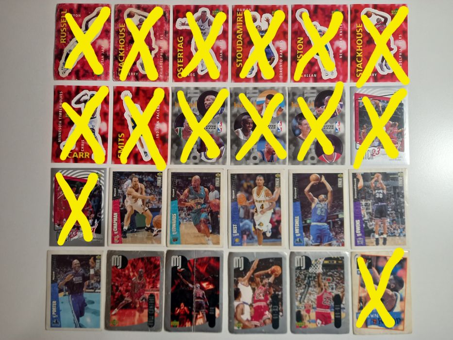 Разные наклейки из 90-х футбол баскетбол мультики и др.