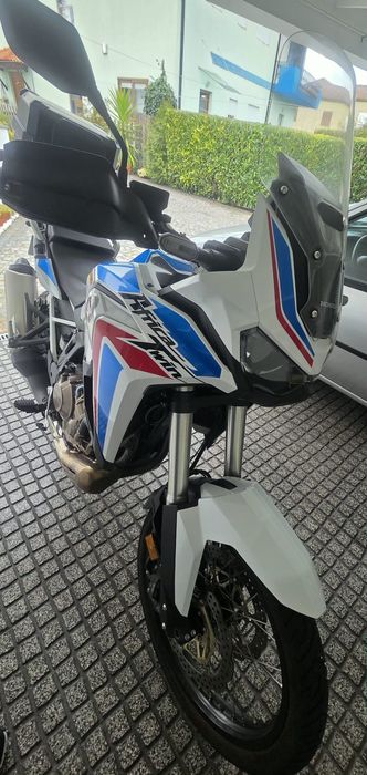 Africa Twin 1100 (apenas 10.700km)