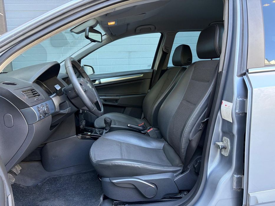OPEL ASTRA CARAVAN 1.7CDTI ano 2007 Motor ISUZU Versão Cosmo