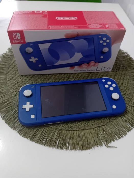 Nintendo Switch Lite mais estojo de transporte
