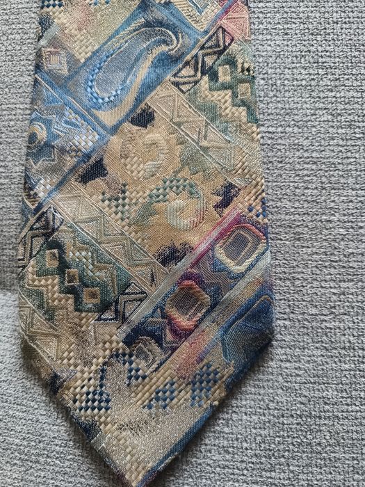 Krawat męski jedwabny firmy Ramzes