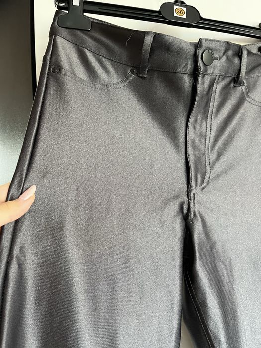 spodnie h&m obcisłe legginsy materiałowe s grafitowe szare błyszczące