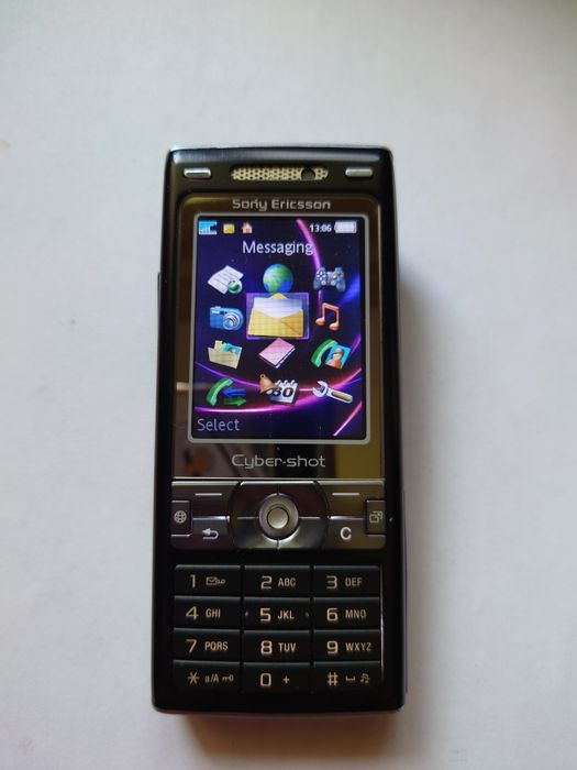 3aбpaли - Sony Ericsson k800i  вживаний Б/У