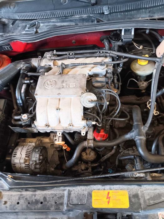 Vendo carinha VW Polo 1,6 gasolina