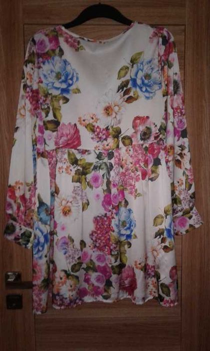 Sukienka SIZO rozm.uniwersalny.