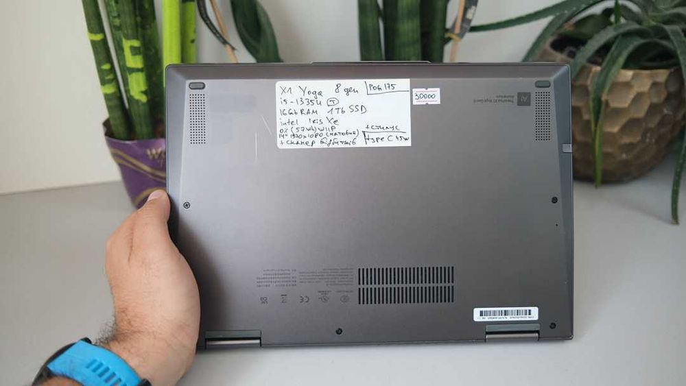 Thinkpad X1 8 gen  i5 -1335U 16 gb Ram 1 TB SSS Intel Iris Xe  100% Windows 11 Pro екран 14FHD